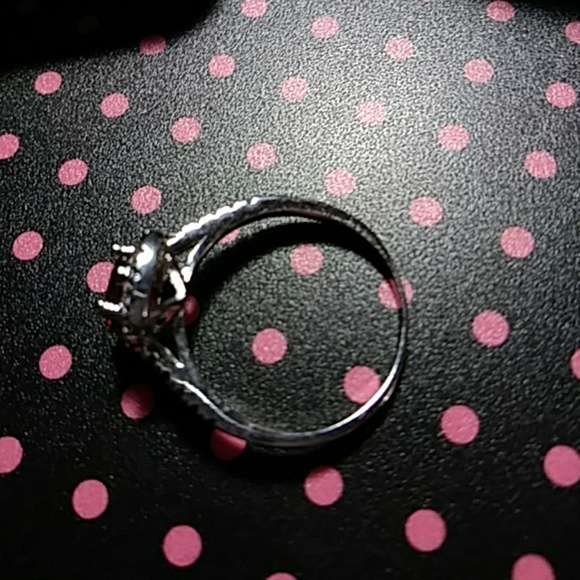 SOLD Little Mermaid ring... Ariels Engagement ring - Picture 5 of 5